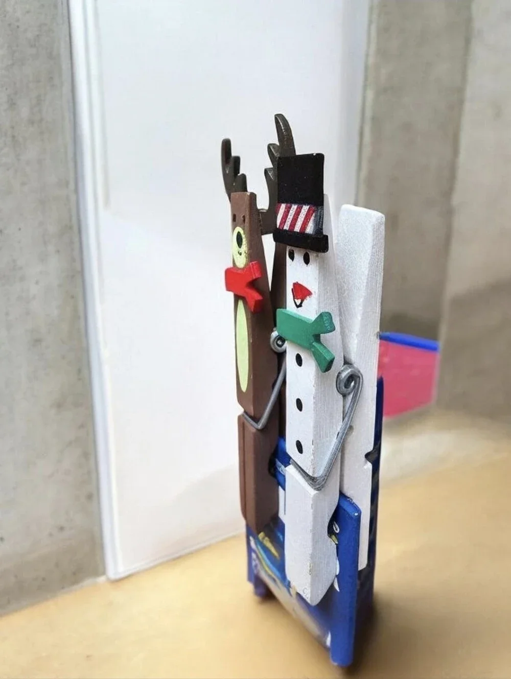 Decorative Holiday Reindeer and Snowman Clothespin Set - Brown & White